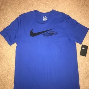 NIKE Men’s tee, size Large